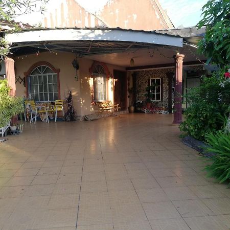 Love Homestay Ct Kangar Extérieur photo