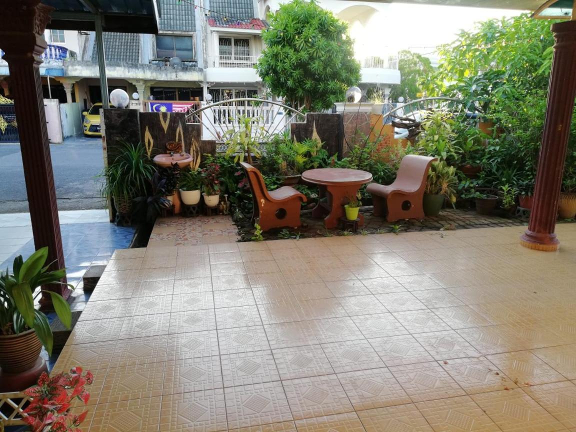 Love Homestay Ct Kangar Extérieur photo